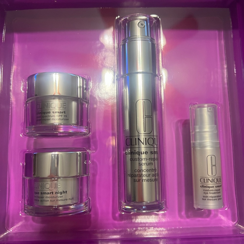 Clinique de-aging experts gift set smart custom repair serum moisturizer, serum - Picture 2 of 8